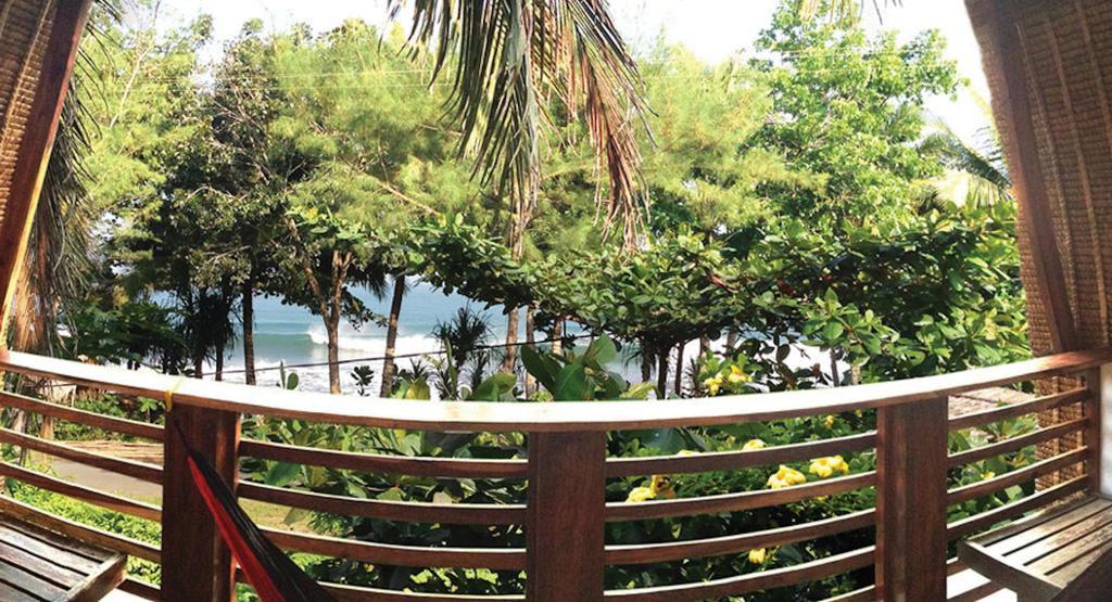 Villa Monyet Java Batukaras Экстерьер фото